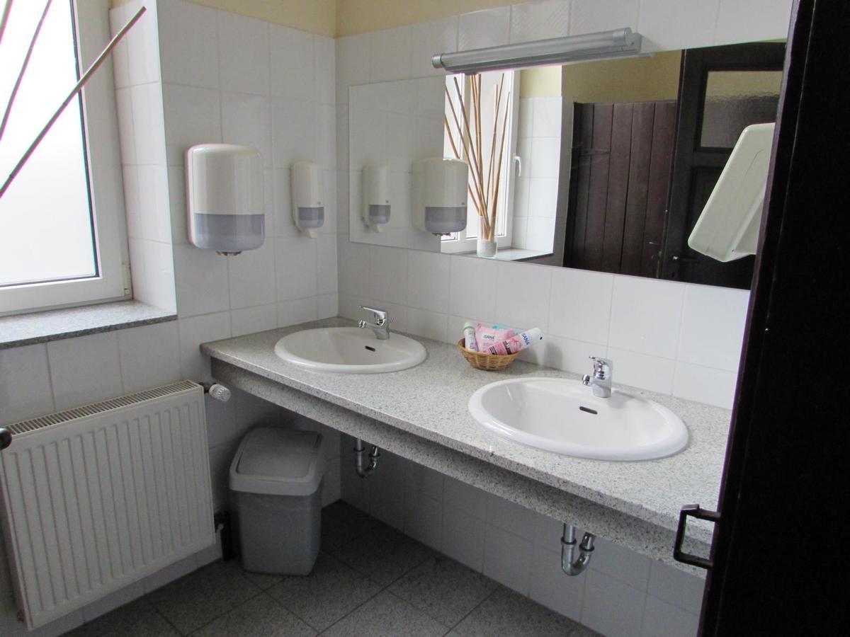 Hotel Und Restaurant Pinkenburg Wennigsen Екстериор снимка