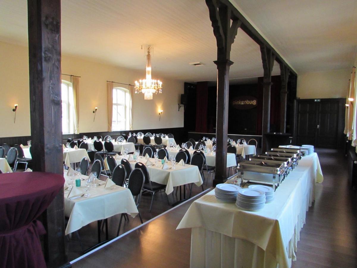 Hotel Und Restaurant Pinkenburg Wennigsen Екстериор снимка